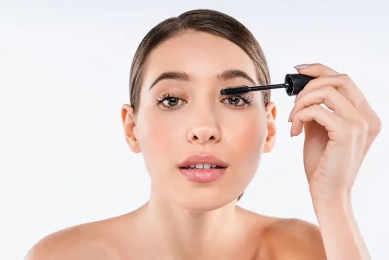 En İyi Maskara Önerileri 2026: Hacim, Uzunluk ve Kıvrım Veren En İyiler