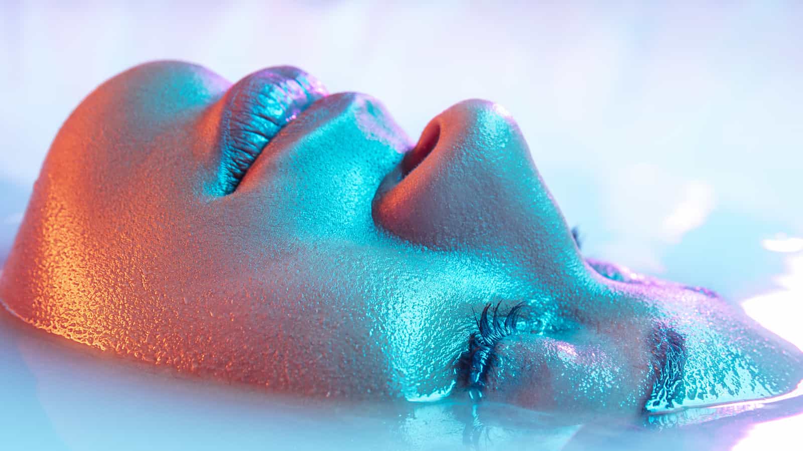 Islak Makyaj Rehberi: Doğal, Işıltılı ve Pürüzsüz Cilt Sırları