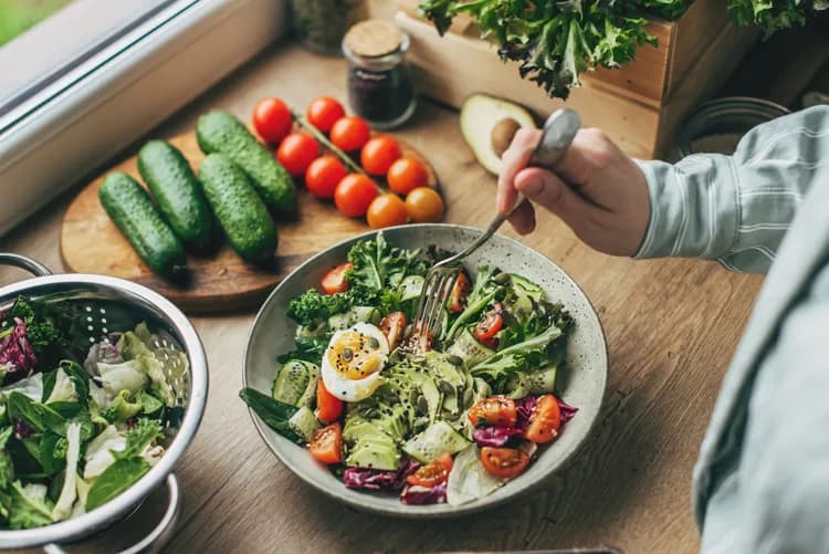 Yağ Yakıcı Diyet: Vücut Yağlarını Eriten Bilimsel Rehber